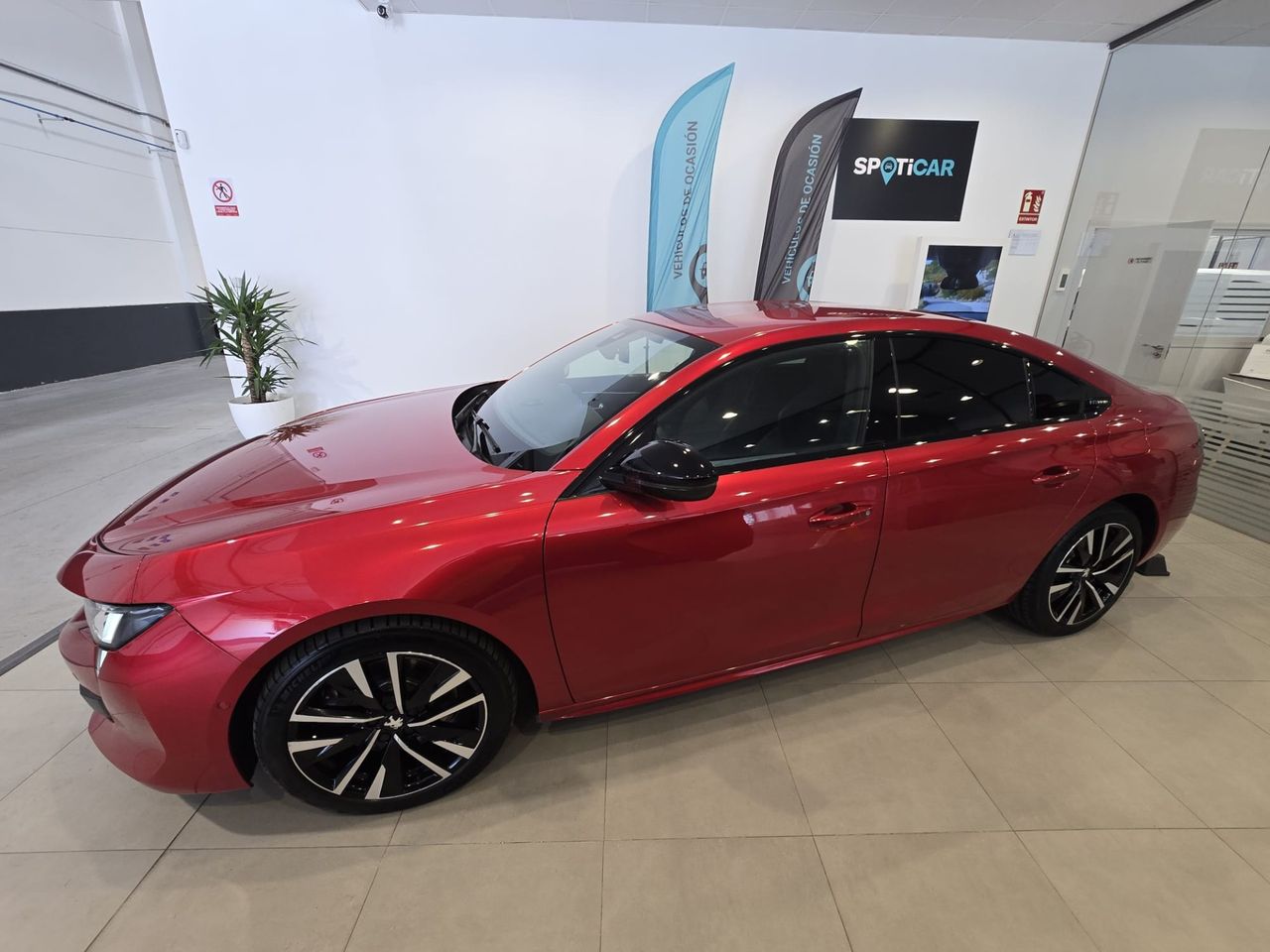 Peugeot 508 GT Hybrid 225 e-EAT8 - Foto 6