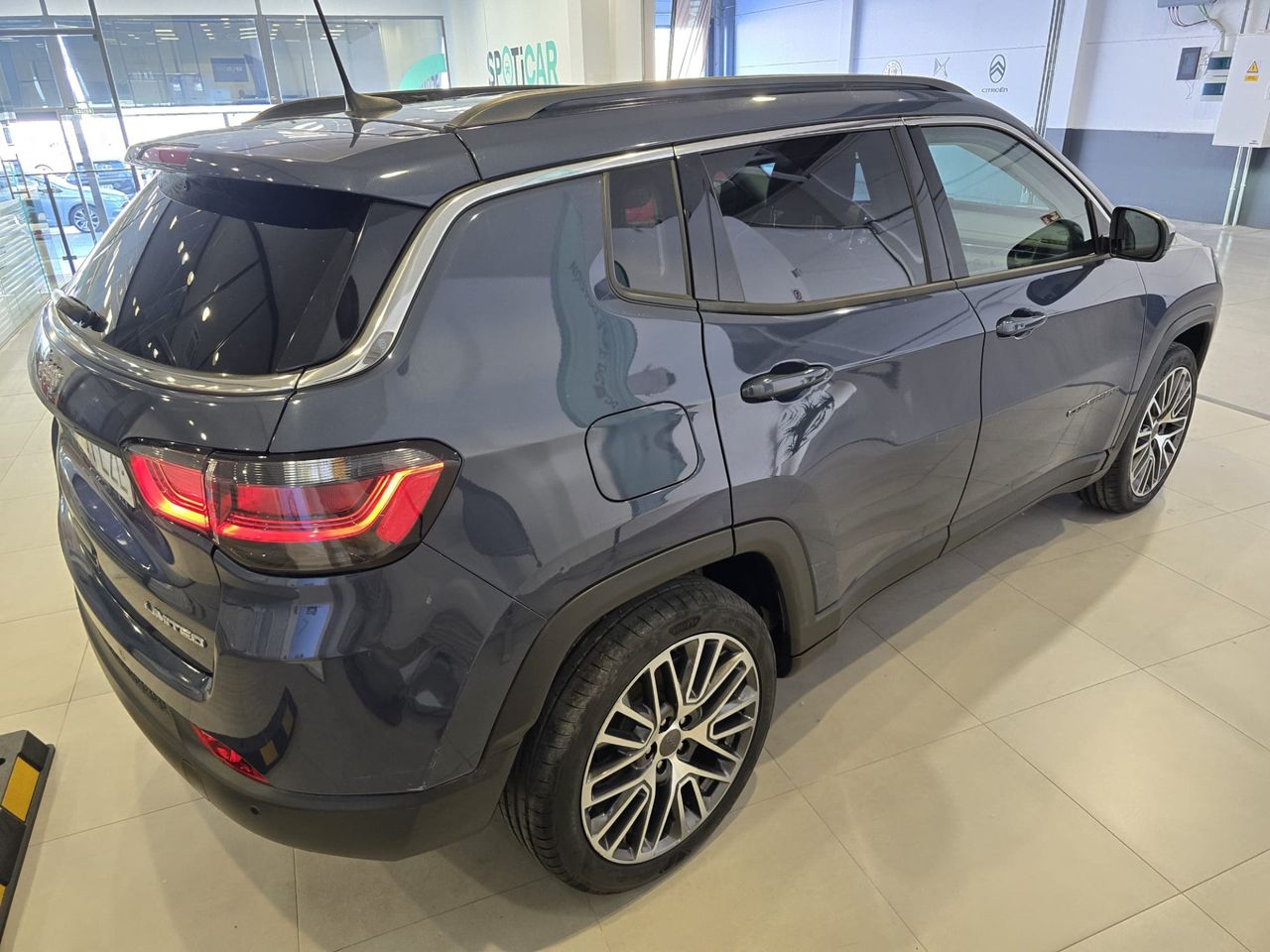 Jeep Compass Limited 1.6 Multijet 96 kW - Foto 6