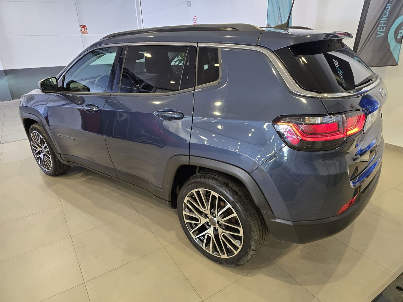 Jeep Compass Limited 1.6 Multijet 96 kW - Foto 8