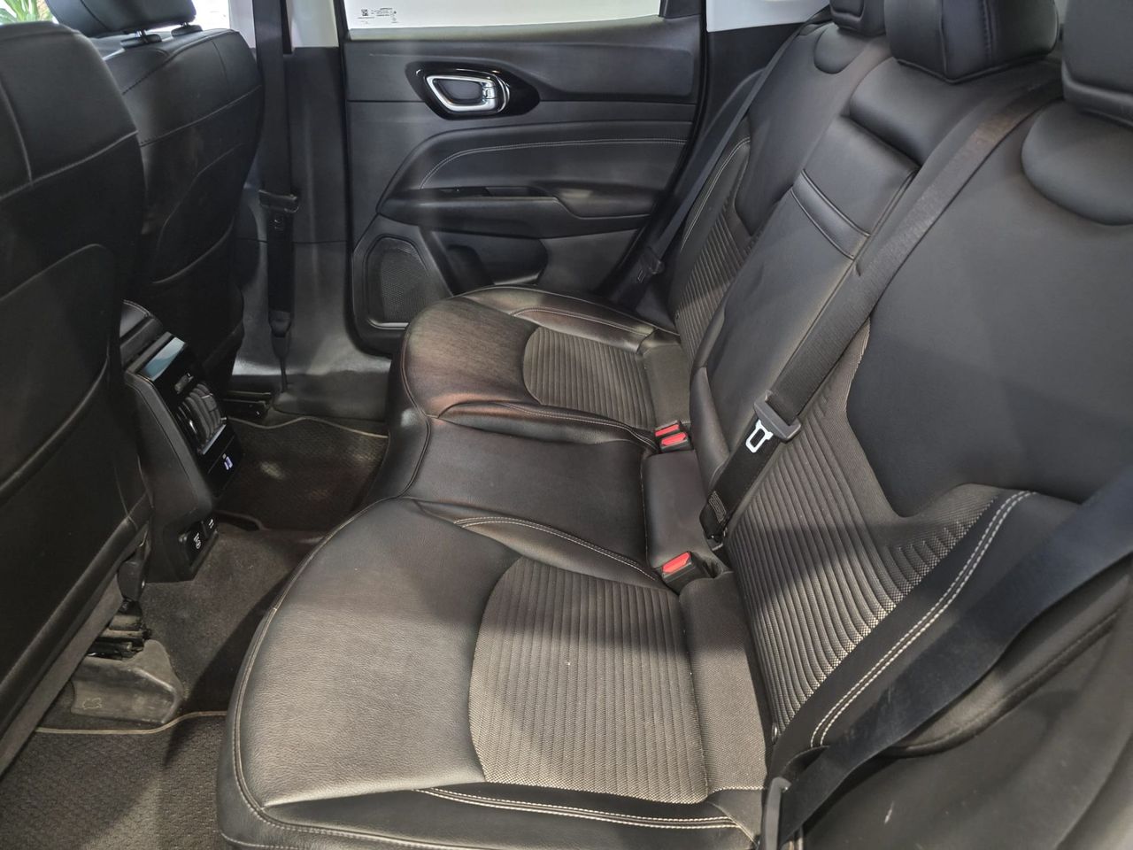 Jeep Compass Limited 1.3 GSE T4 110 kW - Foto 11