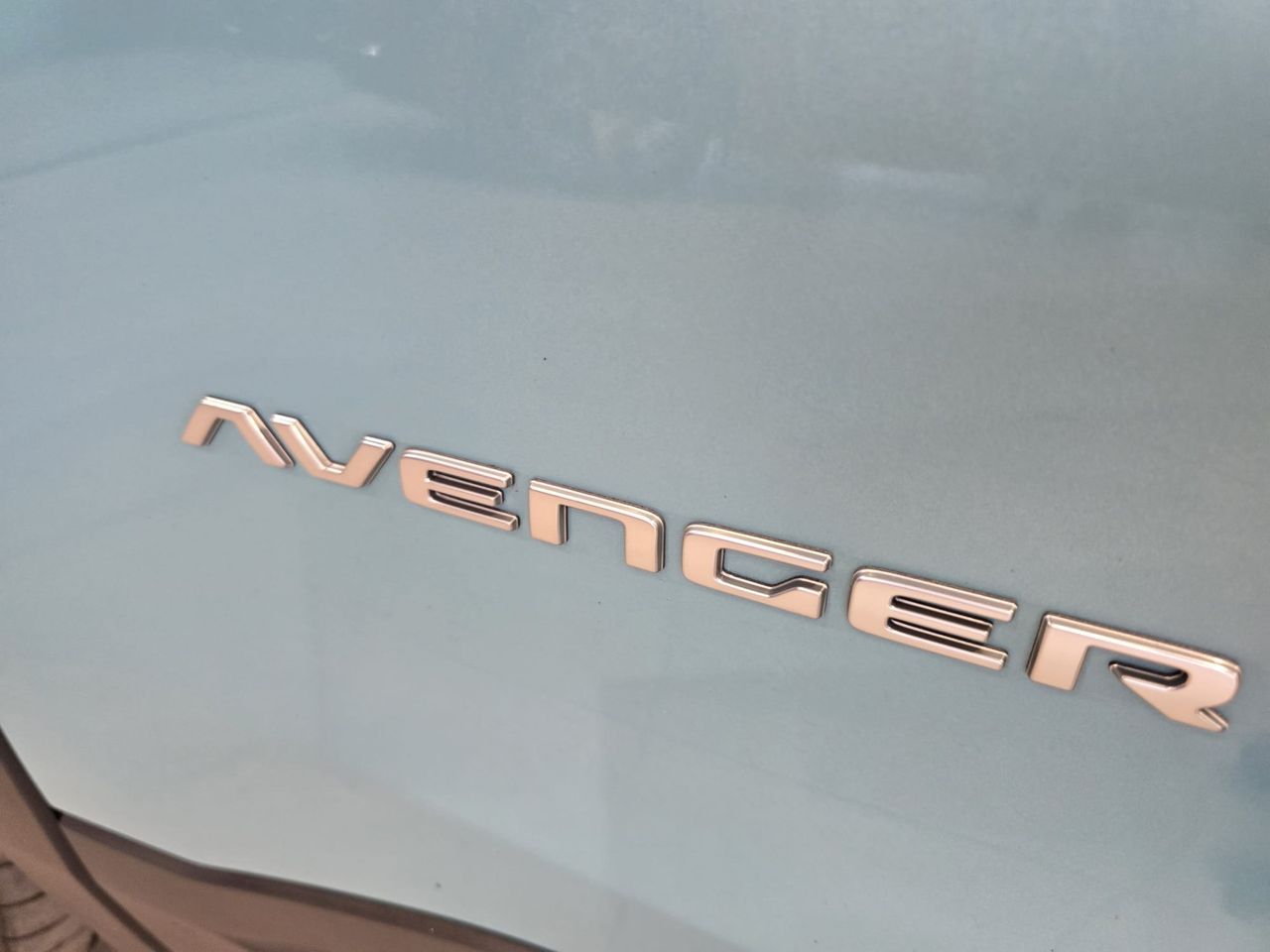 Jeep Avenger 1.2 Turbo 100 CV Summit - Foto 14