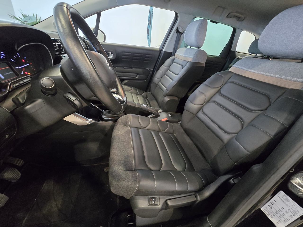 Citroën C3 Aircross PureTech 110 Feel Pack - Foto 12
