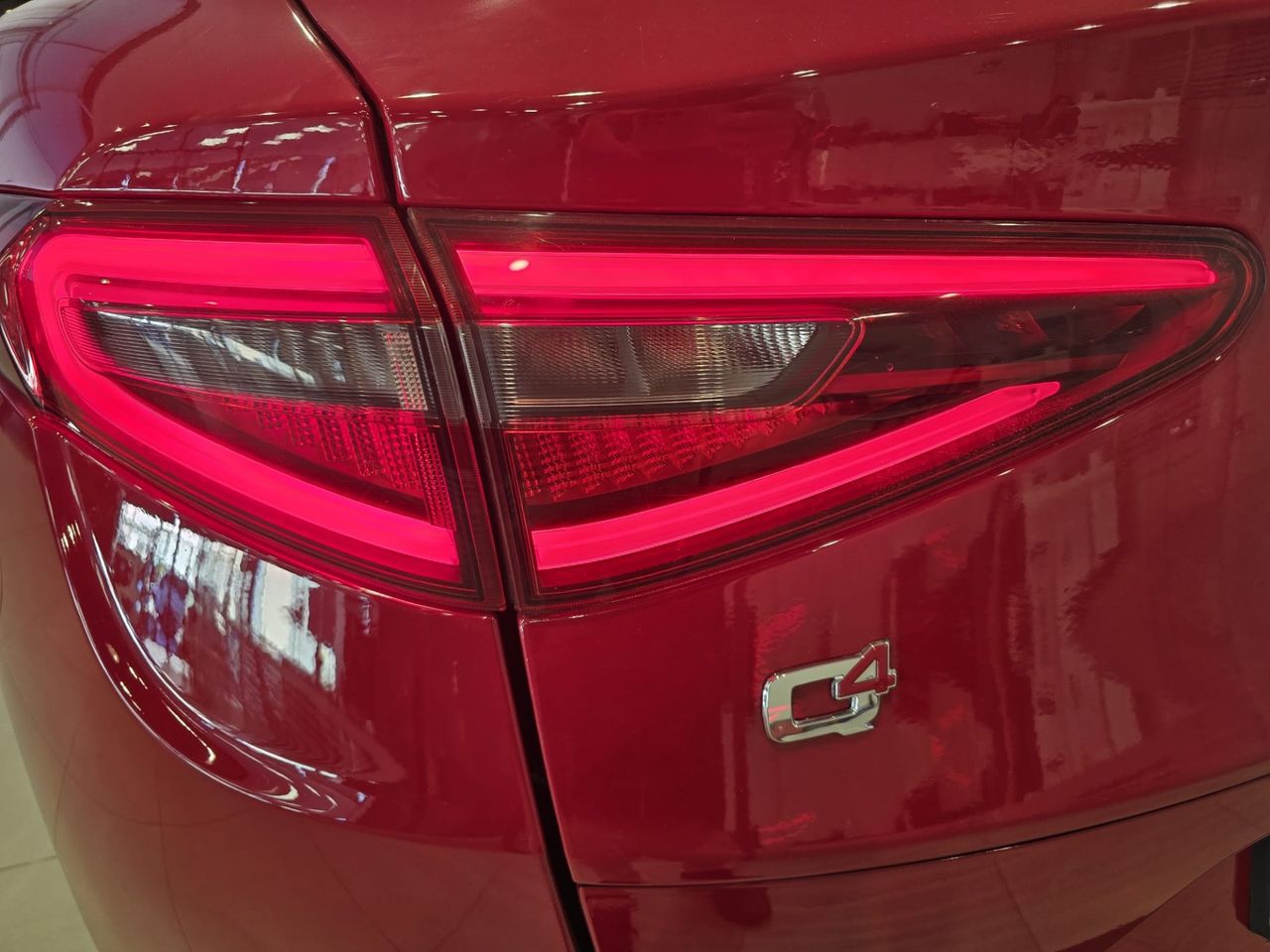 Alfa Romeo Stelvio 2.2 Diesel 140 kW - Foto 17