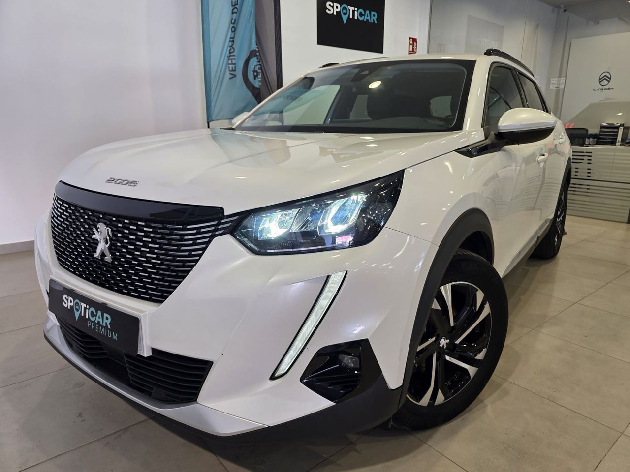 Peugeot 2008 Allure Pack BlueHDi 110 - Foto 5