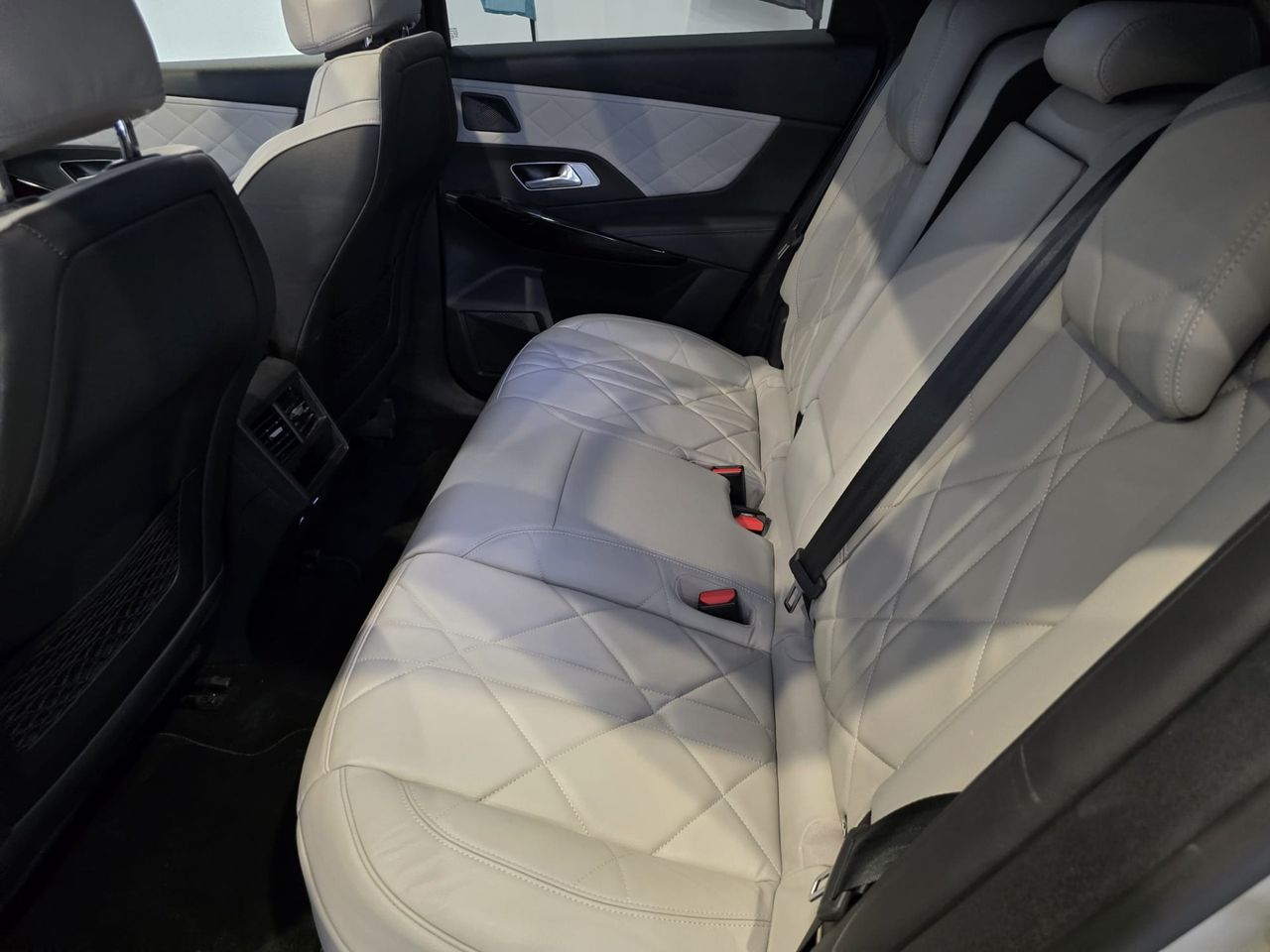 DS DS 7 Crossback E-TENSE 4x4 Grand Chic - Foto 9