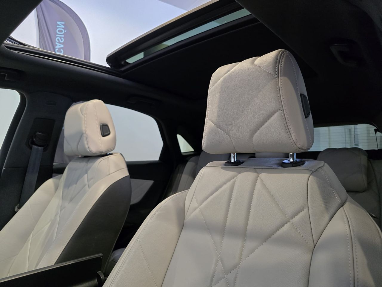 DS DS 7 Crossback E-TENSE 4x4 Grand Chic - Foto 10