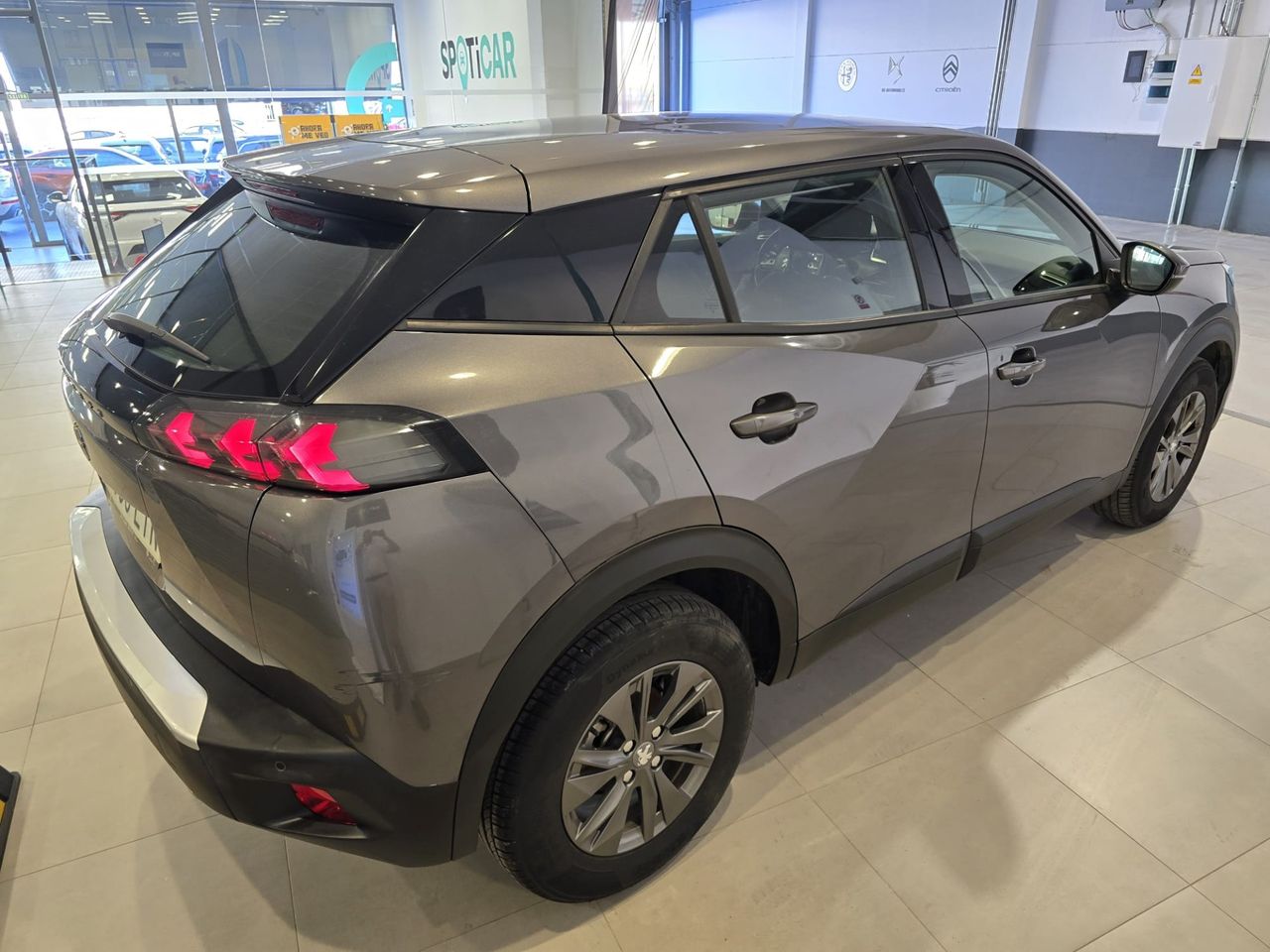 Peugeot 2008 Active Pack BlueHDi 110 - Foto 8