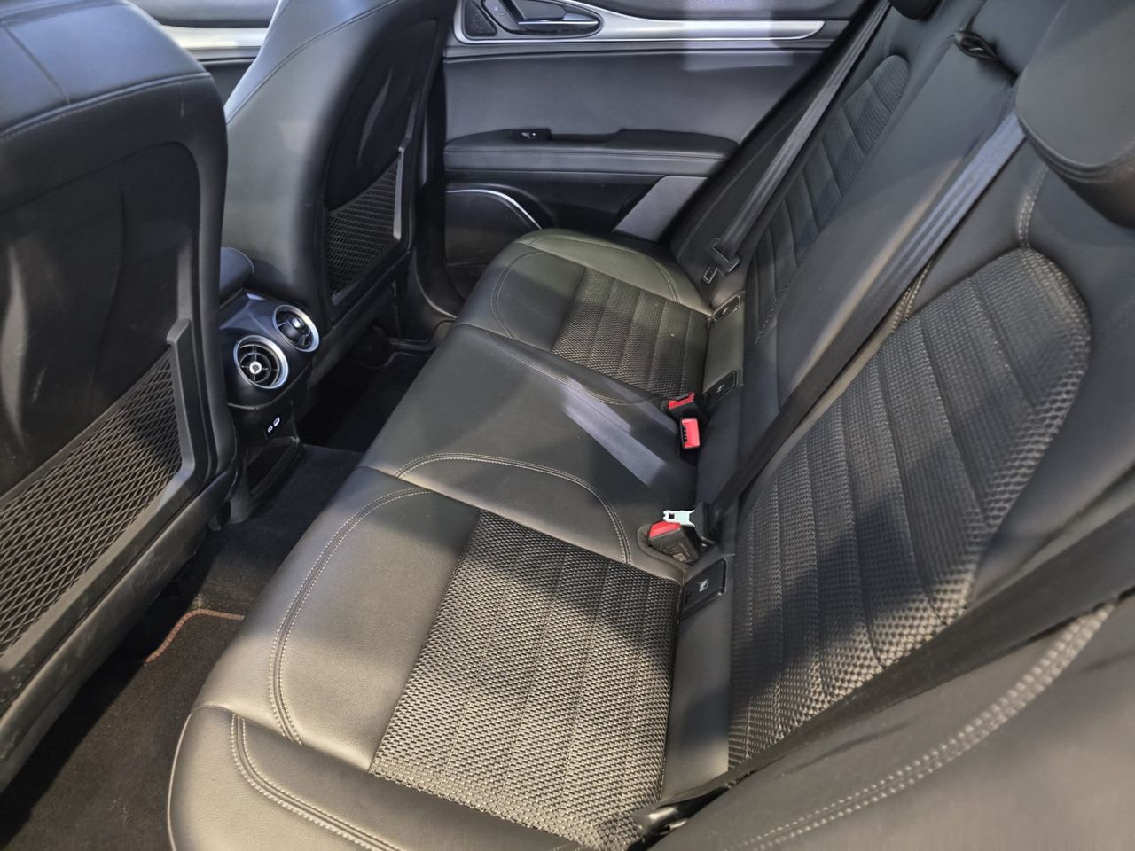 Alfa Romeo Stelvio 2.2 Diesel 140 kW - Foto 11