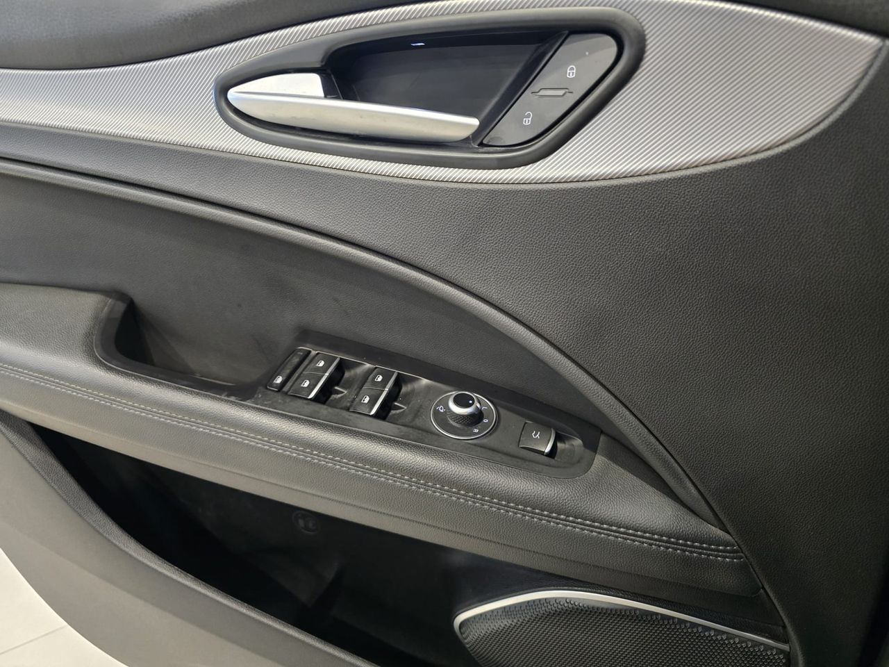 Alfa Romeo Stelvio 2.2 Diesel 140 kW - Foto 18