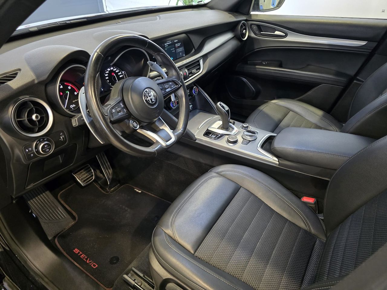 Alfa Romeo Stelvio 2.2 Diesel 140 kW - Foto 12