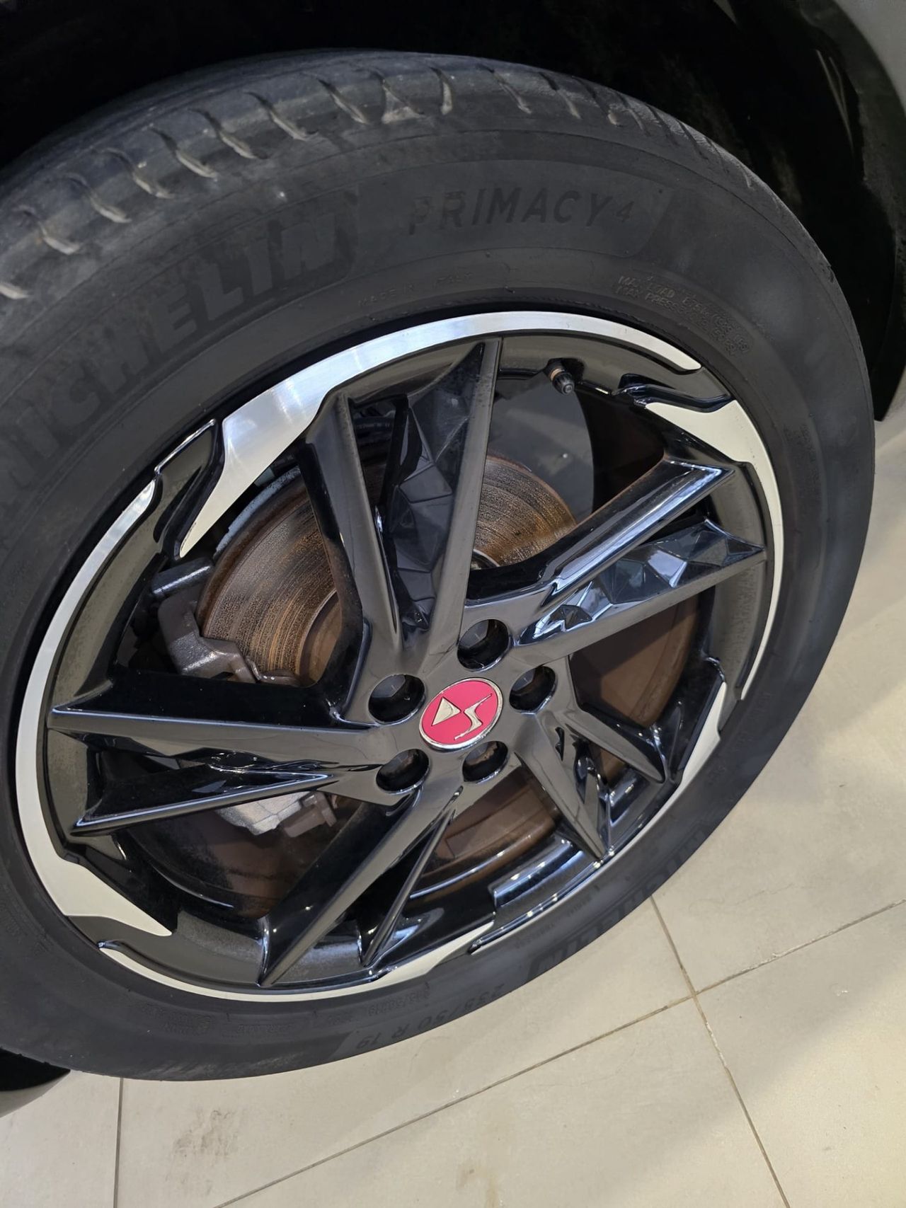 DS DS 7 Crossback PureTech 180 Automático Performance Line + - Foto 18