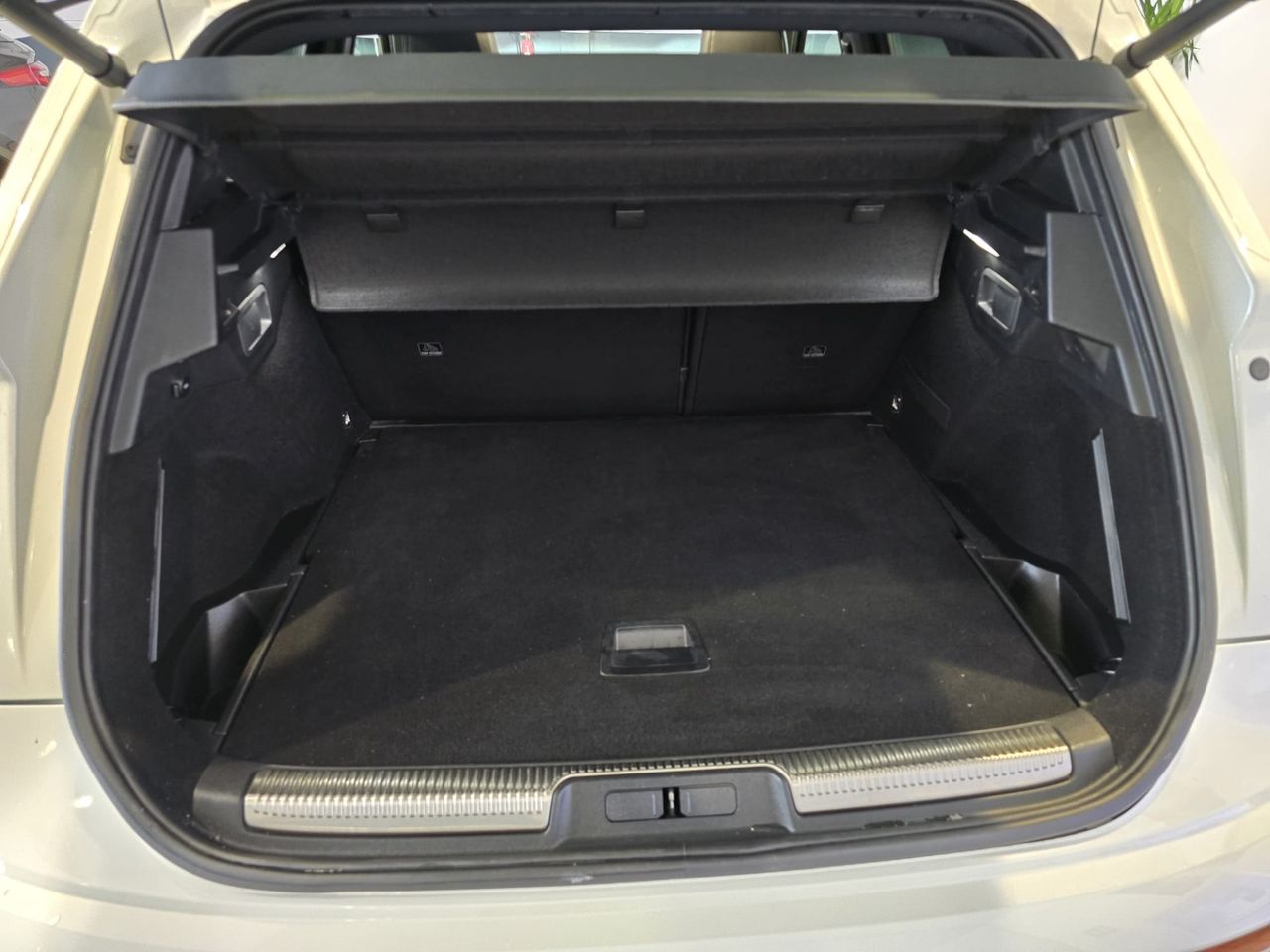 DS DS 7 Crossback PureTech 180 Automático Performance Line + - Foto 19