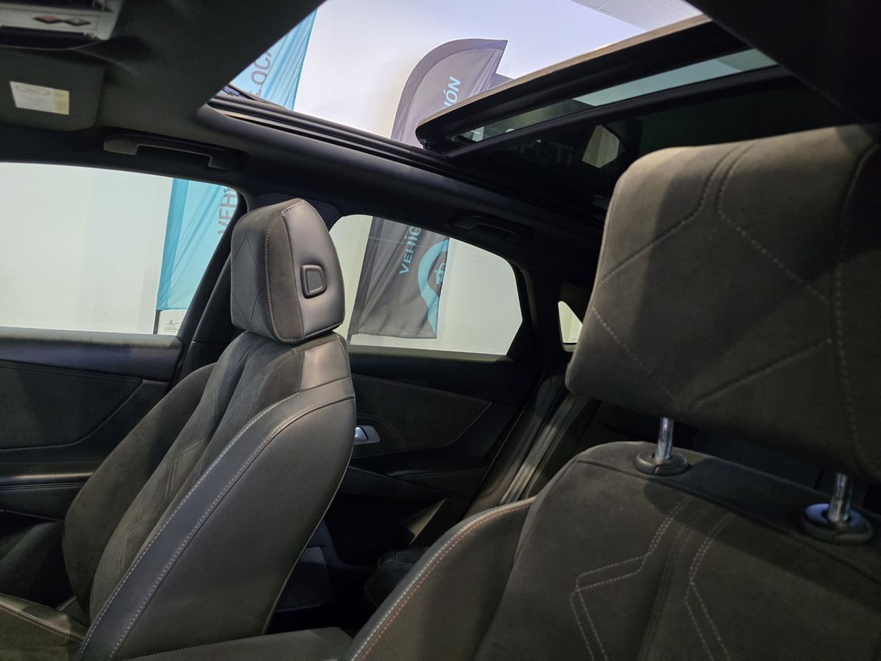 DS DS 7 Crossback PureTech 180 Automático Performance Line + - Foto 12