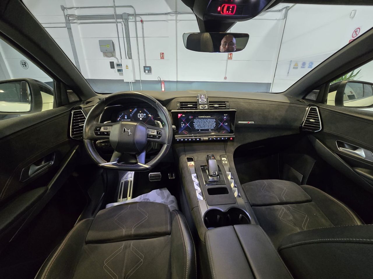 DS DS 7 Crossback PureTech 180 Automático Performance Line + - Foto 9