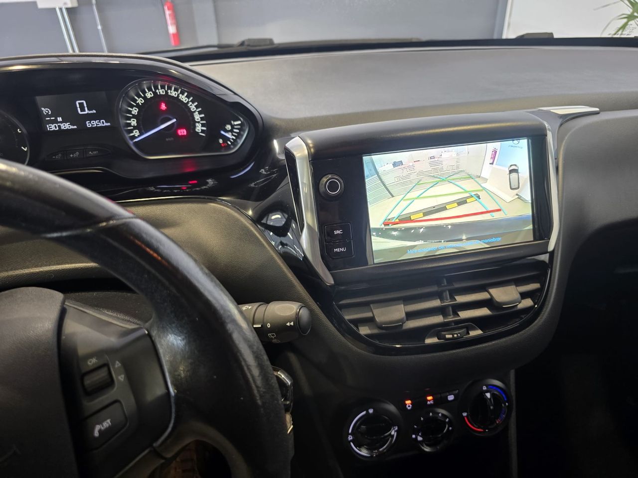 Peugeot 208 5p Signature 1.2 PureTech 82 S&S - Foto 12