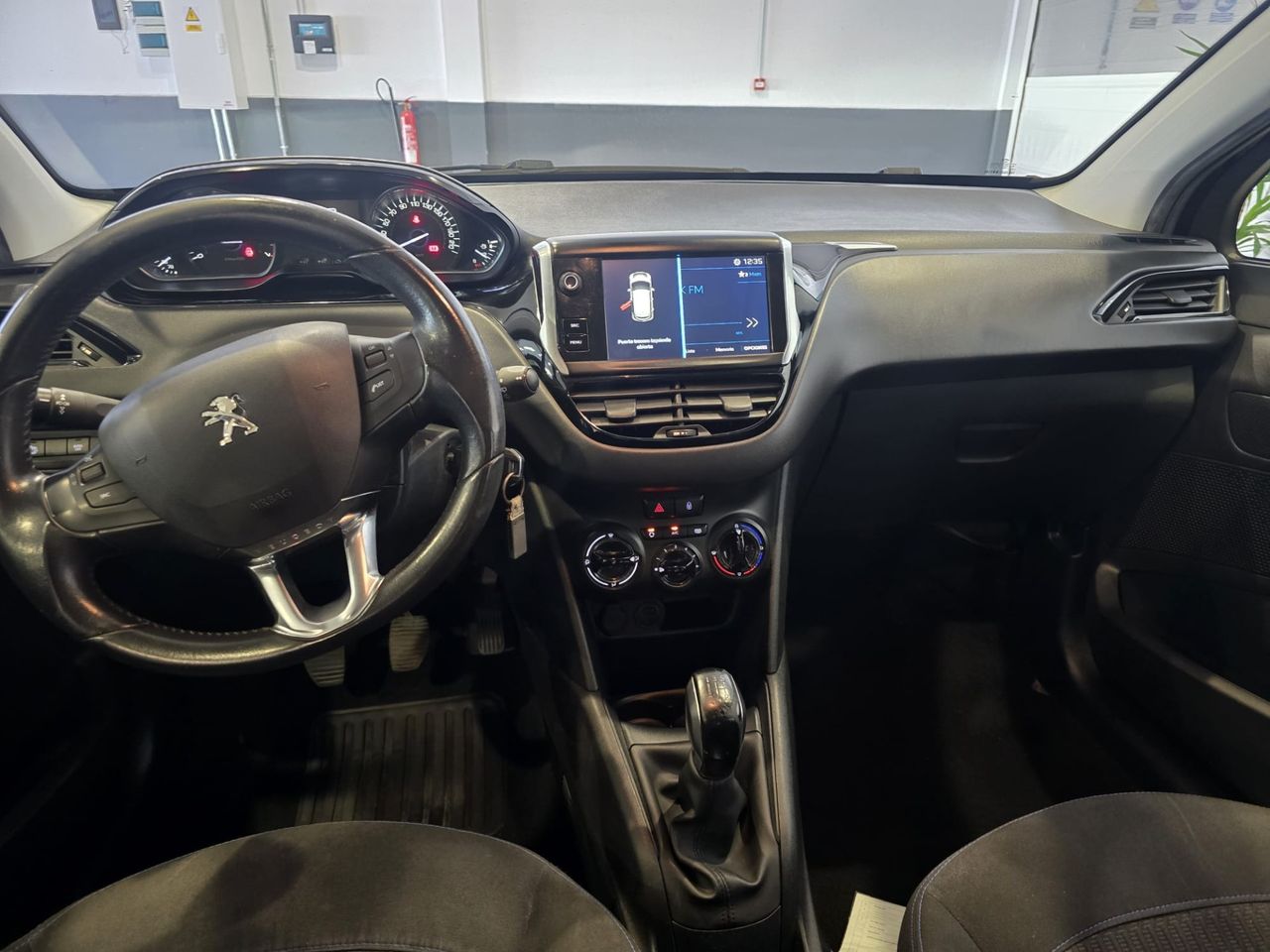 Peugeot 208 5p Signature 1.2 PureTech 82 S&S - Foto 10
