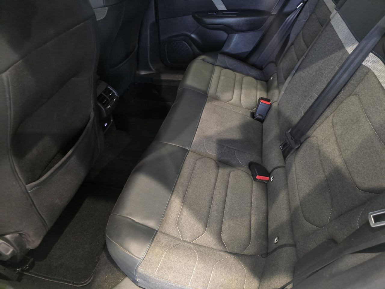 Citroën C4 BlueHDi 130 EAT8 Feel Pack - Foto 15