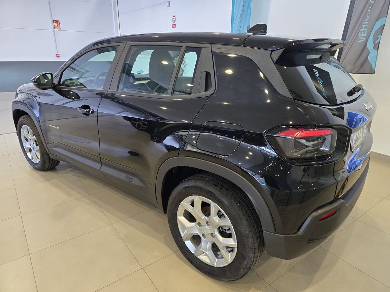 Jeep Avenger 1.2 Turbo 100 CV Altitude - Foto 10