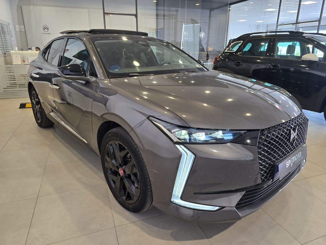 DS DS 4 Performance Line + E-TENSE 225 - Foto 6