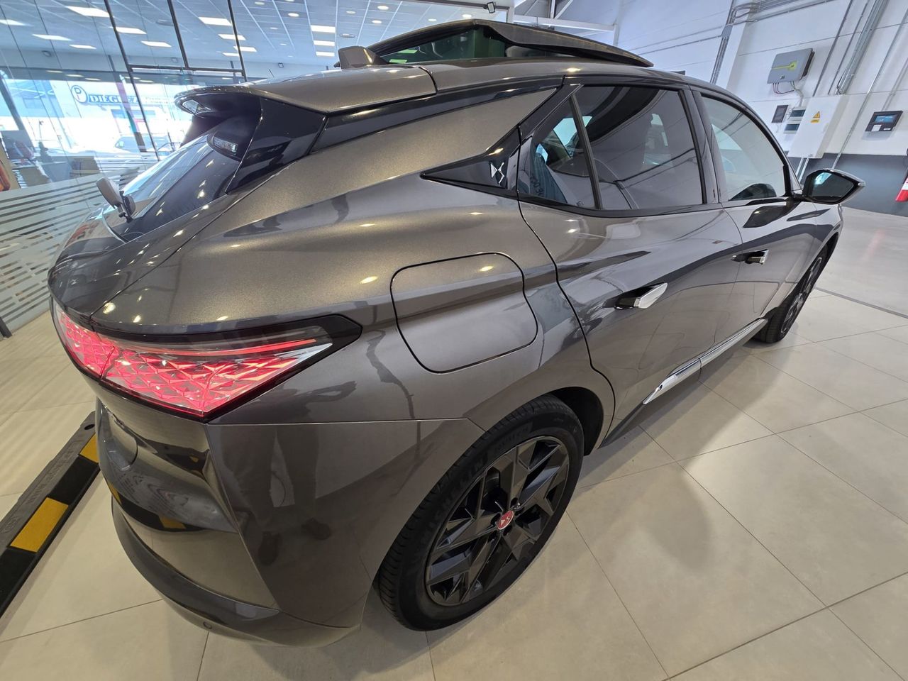 DS DS 4 Performance Line + E-TENSE 225 - Foto 7