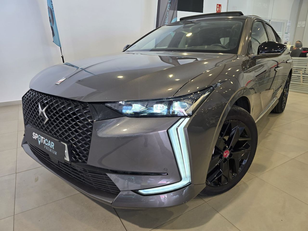 DS DS 4 Performance Line + E-TENSE 225 - Foto 5