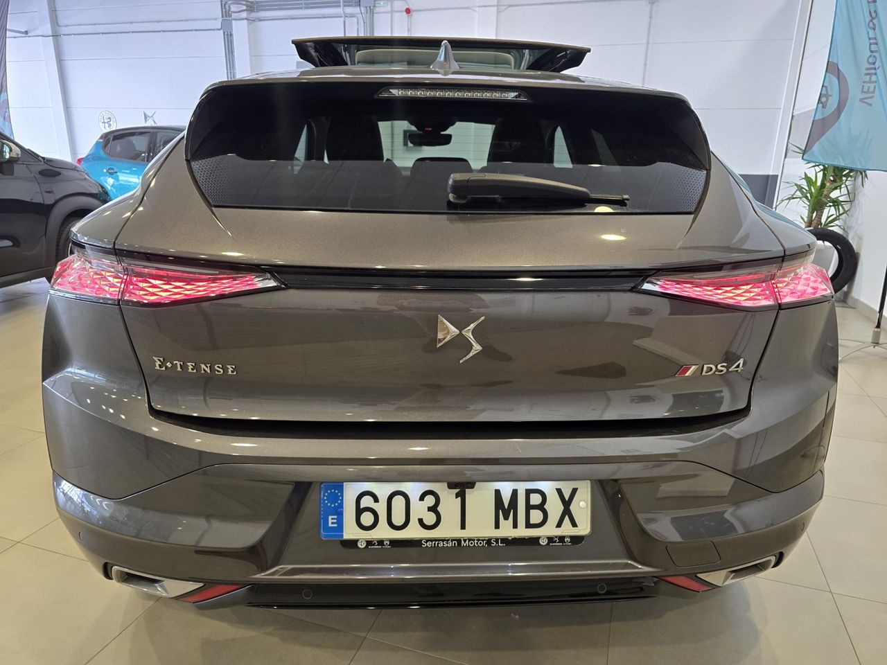 DS DS 4 Performance Line + E-TENSE 225 - Foto 8