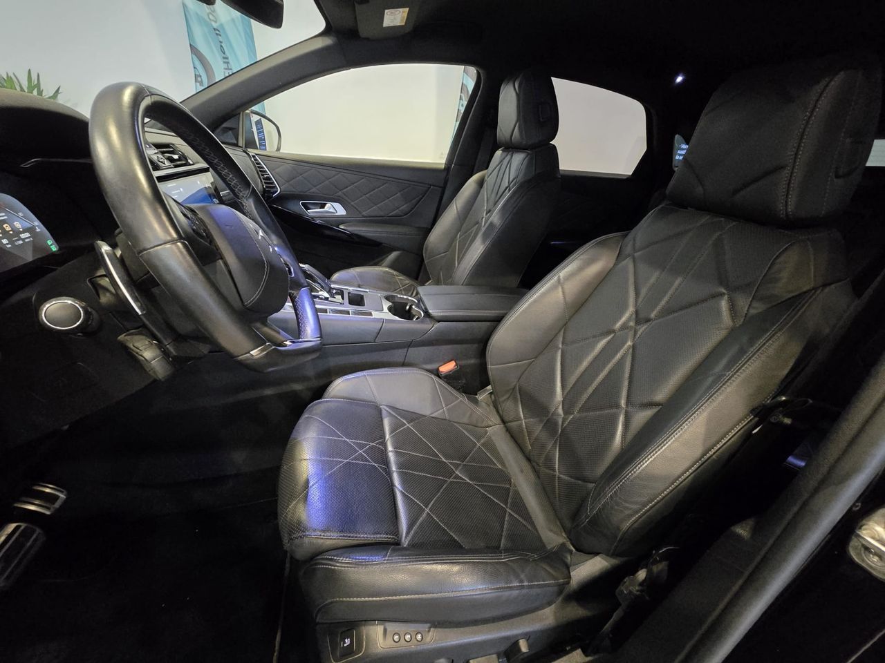 DS DS 7 Crossback PureTech 180 Automático Grand Chic - Foto 14
