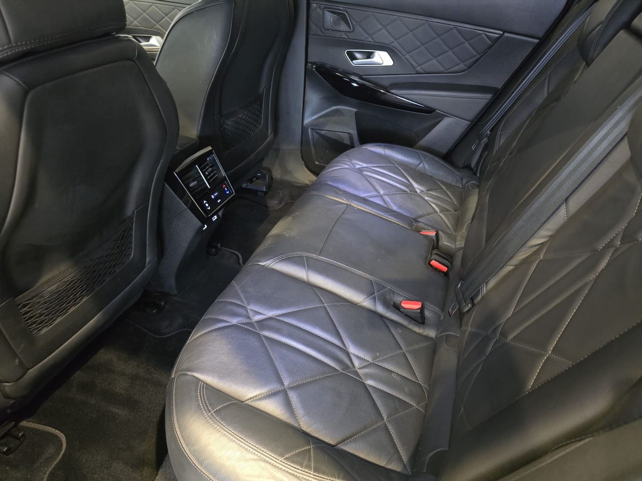 DS DS 7 Crossback PureTech 180 Automático Grand Chic - Foto 16