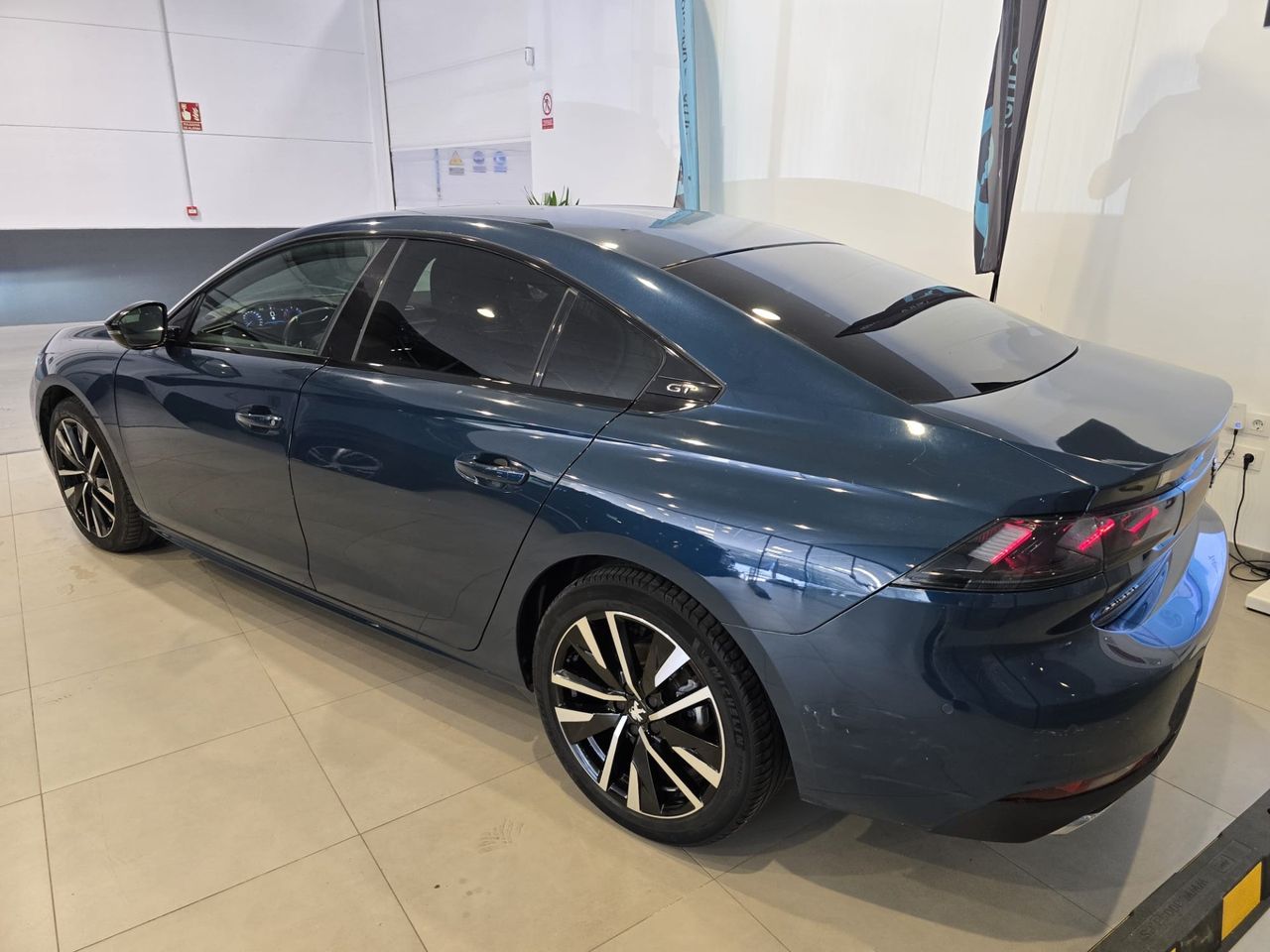 Peugeot 508 GT BlueHDi 130 S&S EAT8 - Foto 8