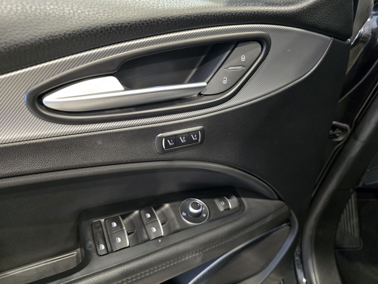 Alfa Romeo Stelvio 2.2 Diesel 154 kW - Foto 13