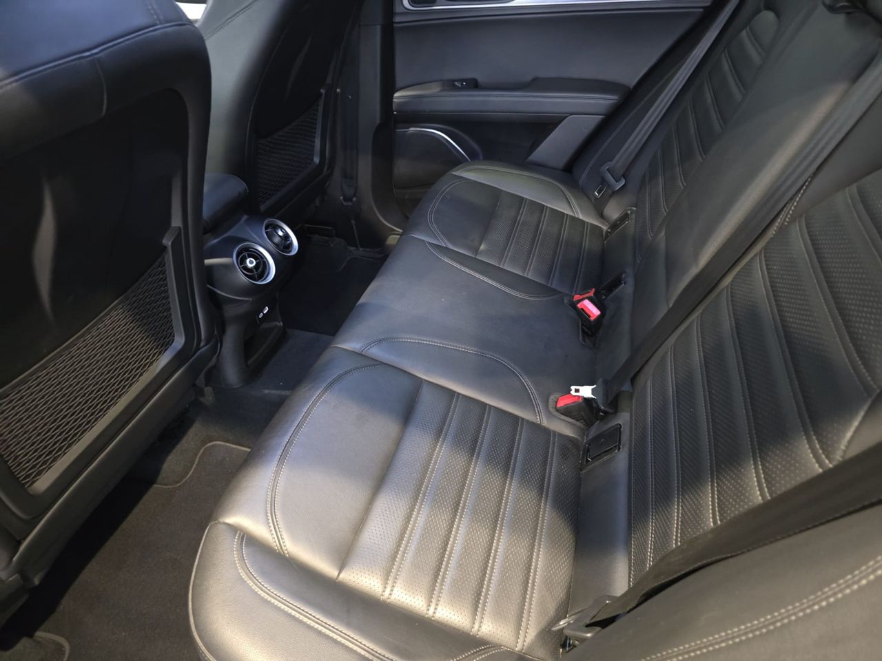 Alfa Romeo Stelvio 2.2 Diesel 154 kW - Foto 19