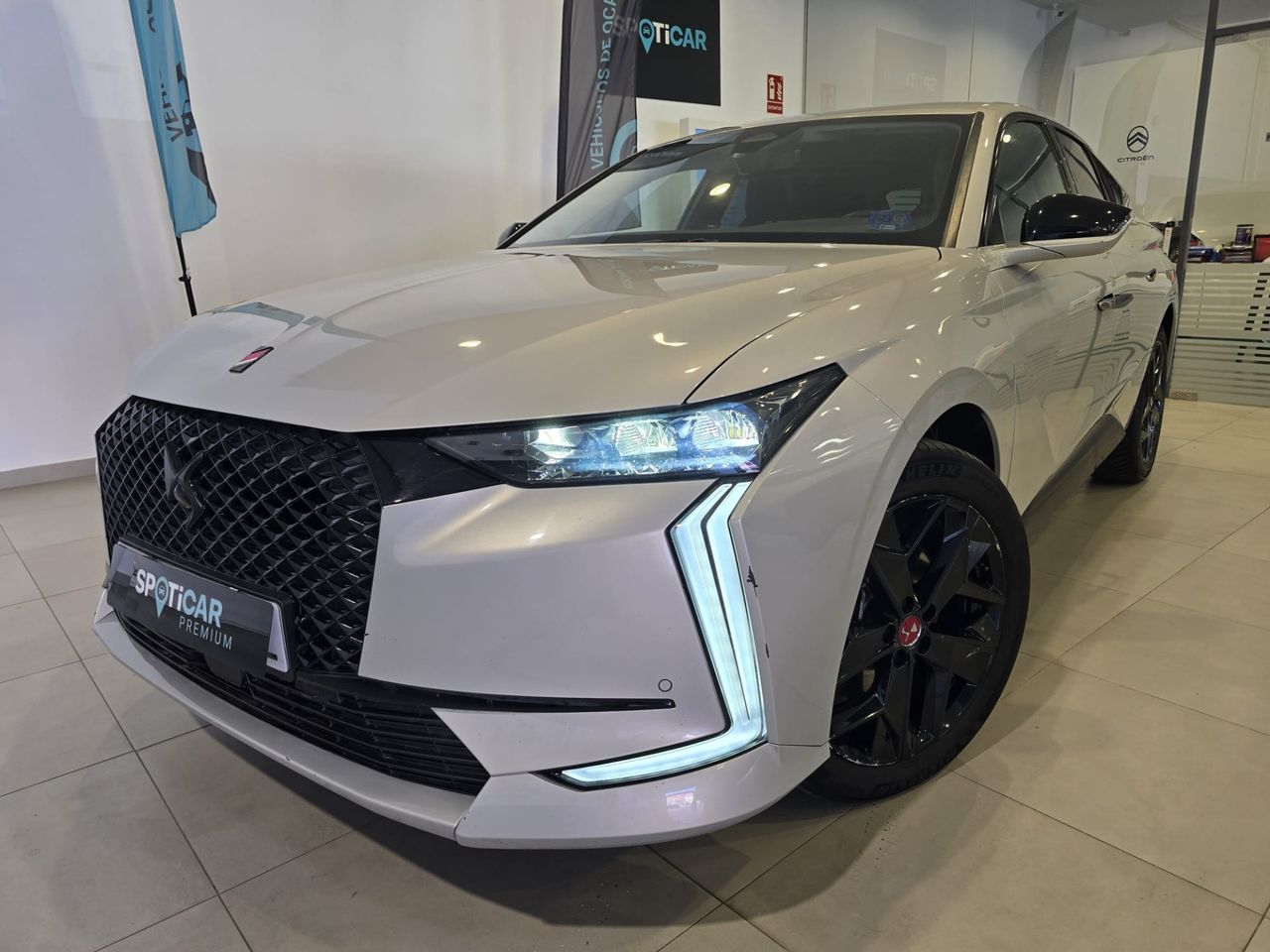 DS DS 4 Performance Line E-TENSE 225 - Foto 3