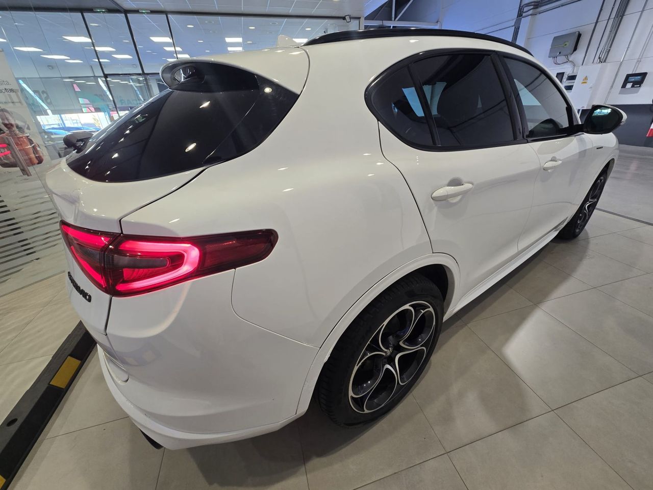 Alfa Romeo Stelvio 2.2 Diesel 154 kW - Foto 6