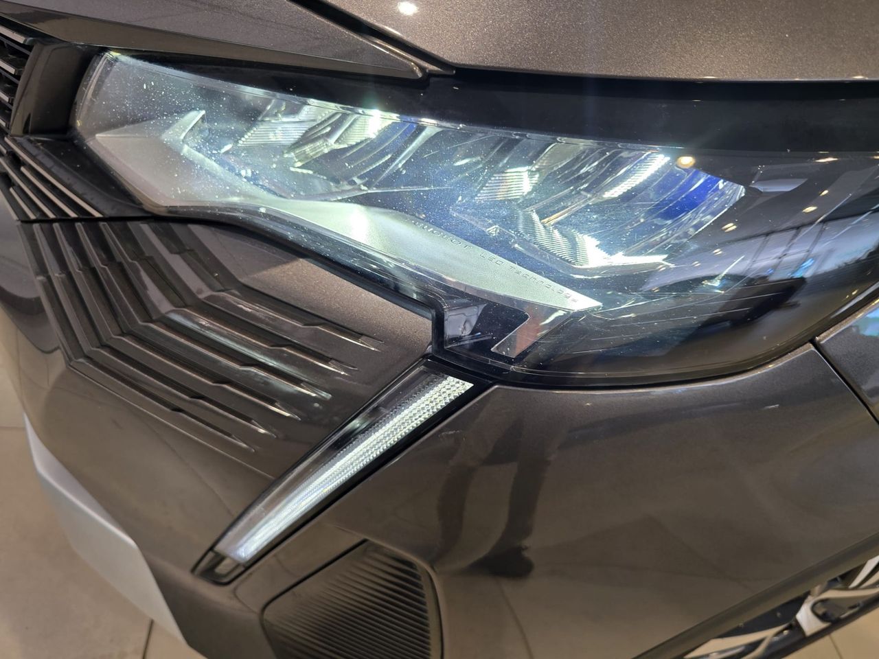 Peugeot 3008 Allure Hybrid 225 e-EAT8 - Foto 16