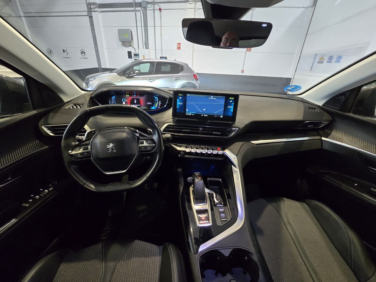 Peugeot 3008 Allure Hybrid 225 e-EAT8 - Foto 15