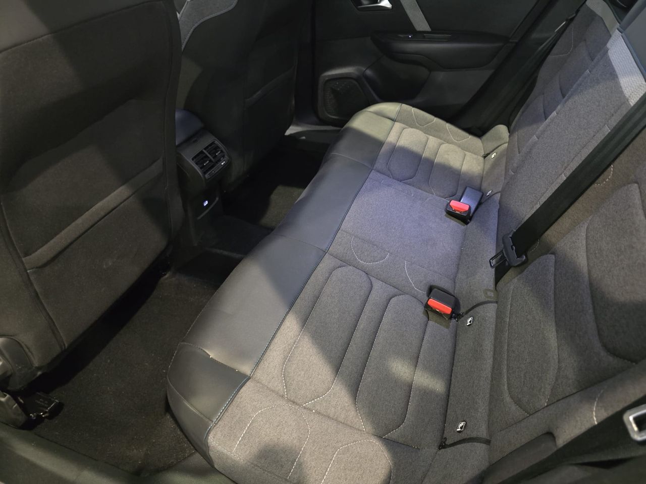 Citroën C4 BlueHDi 130 EAT8 Feel Pack - Foto 16