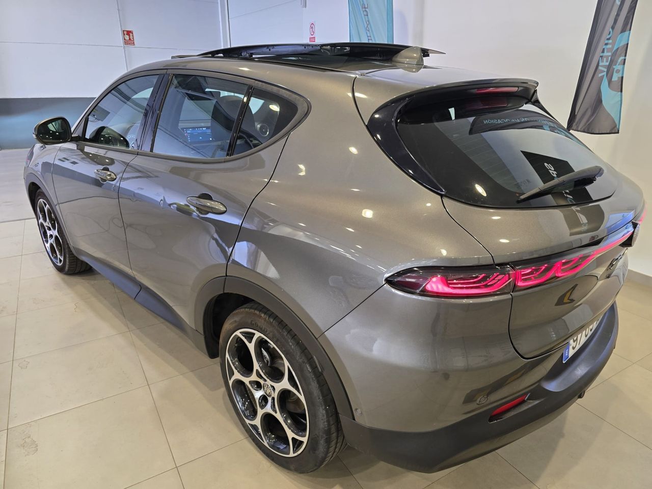 Alfa Romeo Tonale 1.6 Diesel 130 TCT Sprint - Foto 8