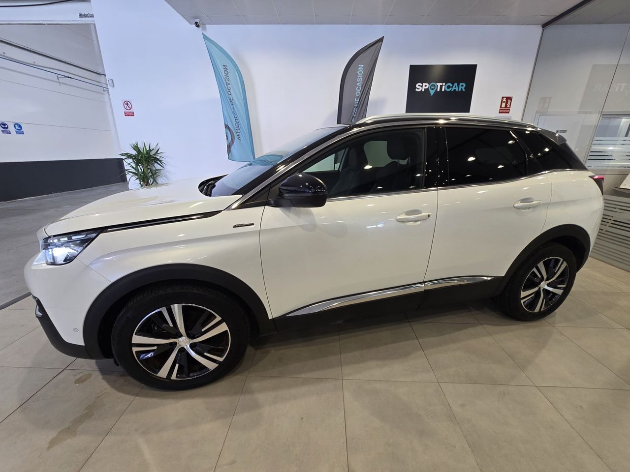 Peugeot 3008 GT Line BlueHDi 130 S&S EAT8 - Foto 4