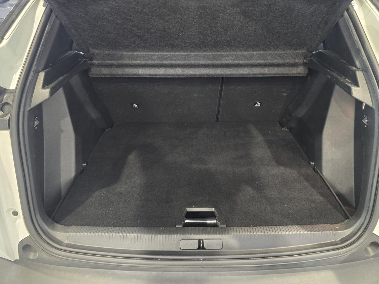 Peugeot 2008 Active Pack BlueHDi 110 - Foto 13
