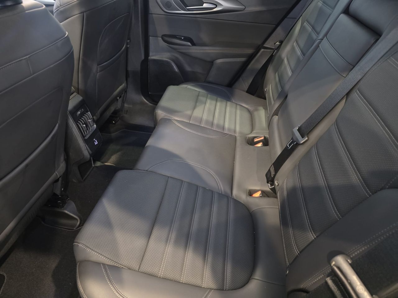 Alfa Romeo Tonale 1.6 Diesel 130 TCT Veloce - Foto 11