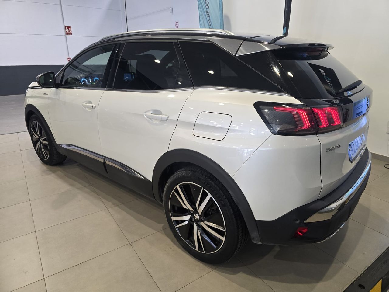 Peugeot 3008 GT Pack Hybrid 225 e-EAT8 - Foto 8