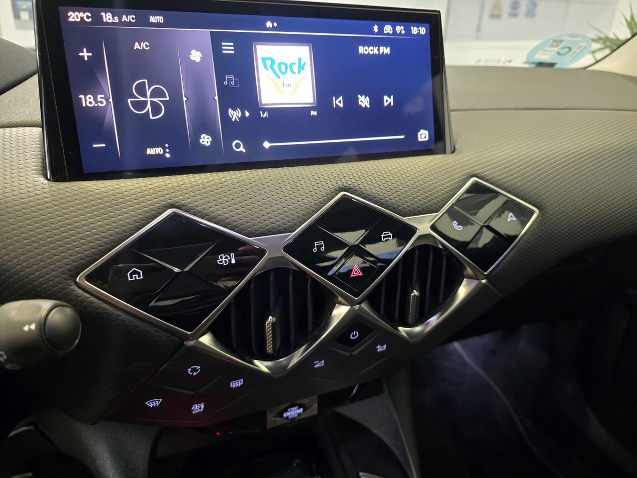 DS DS 3 PureTech 100 Bastille - Foto 15
