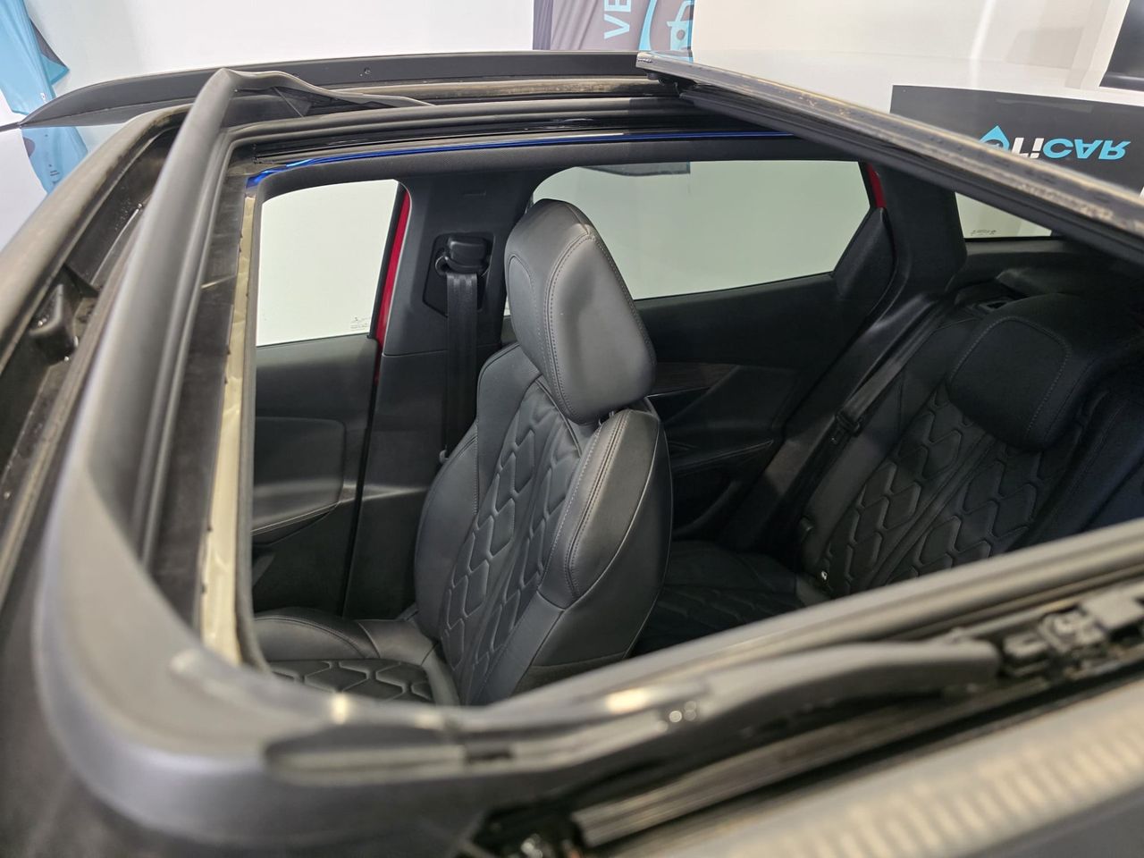 Peugeot 3008 GT Pack Hybrid 225 e-EAT8 - Foto 24