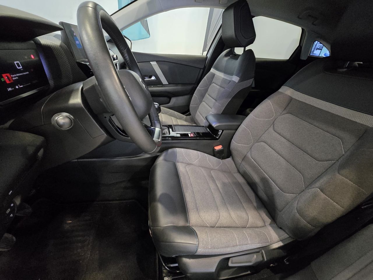 Citroën C4 BlueHDi 110 Feel Pack - Foto 14