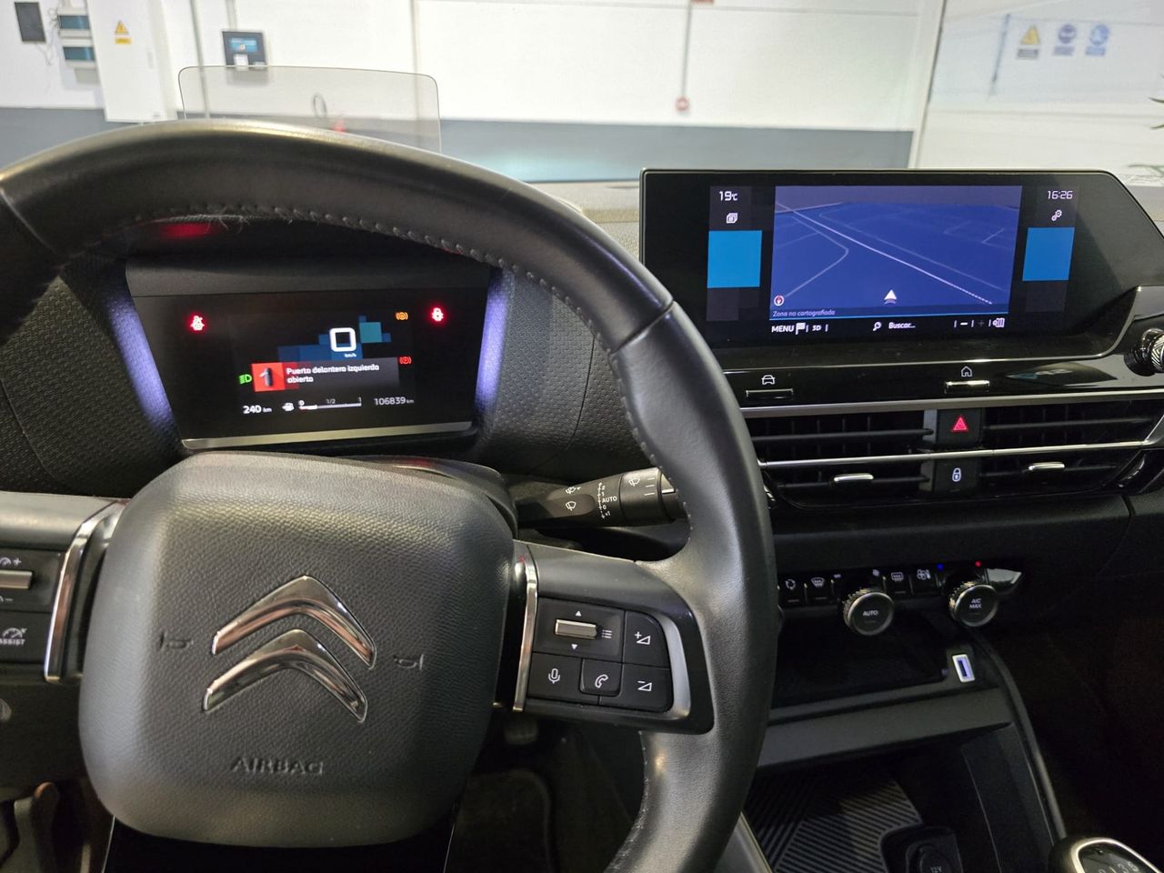Citroën C4 BlueHDi 110 Feel Pack - Foto 11