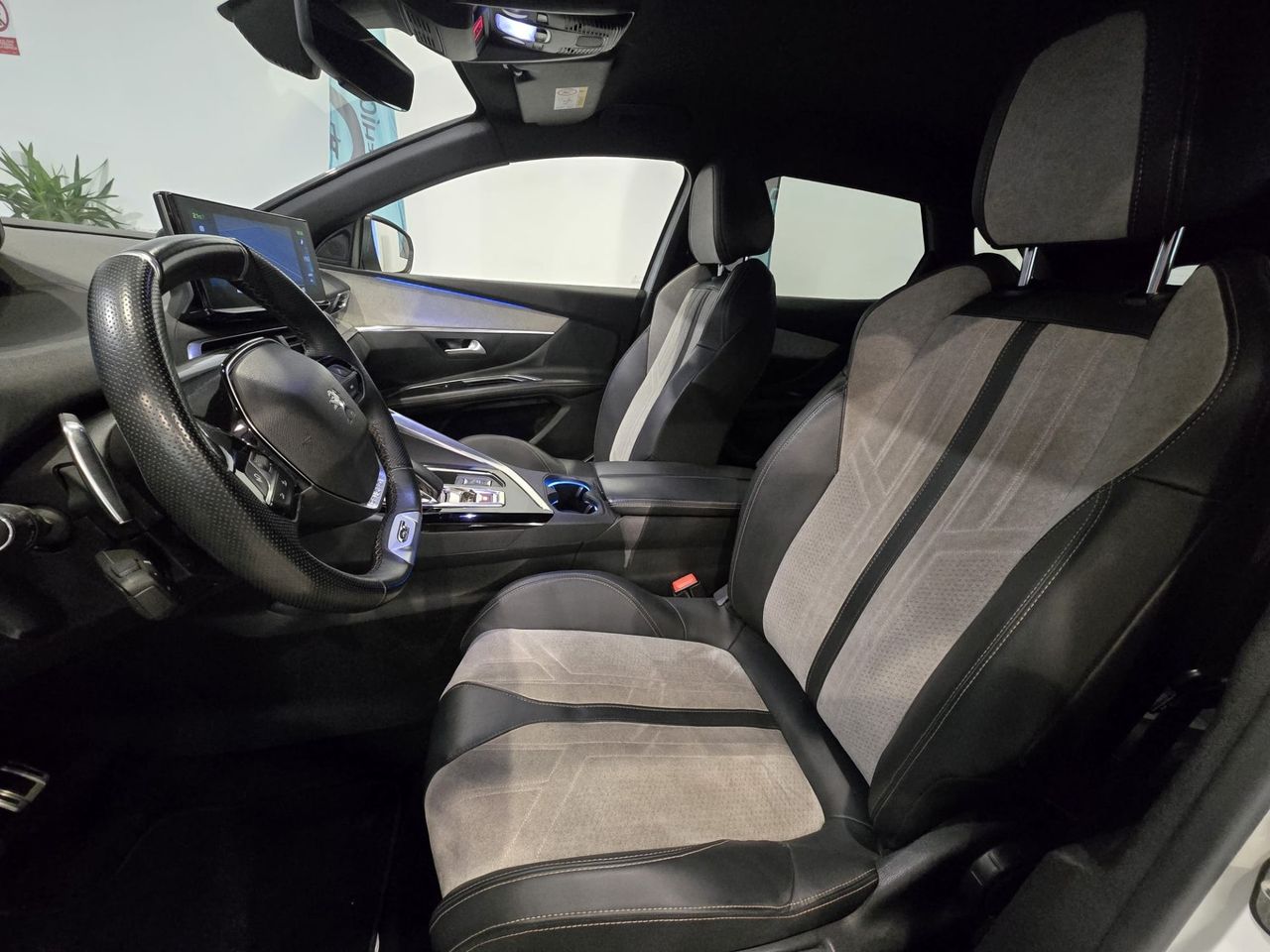 Peugeot 3008 GT Hybrid 225 e-EAT8 - Foto 13