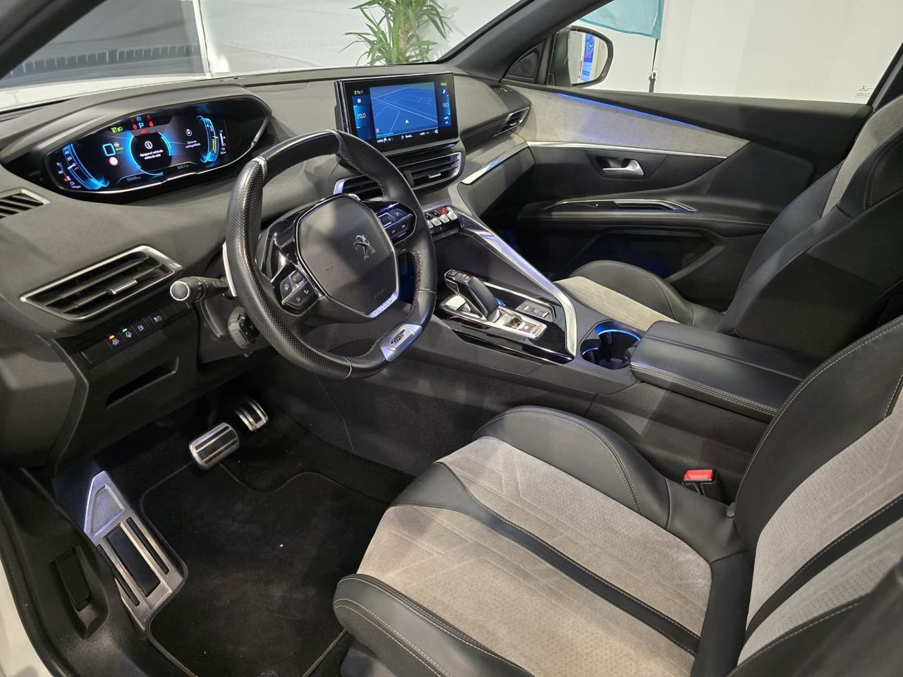 Peugeot 3008 GT Hybrid 225 e-EAT8 - Foto 12