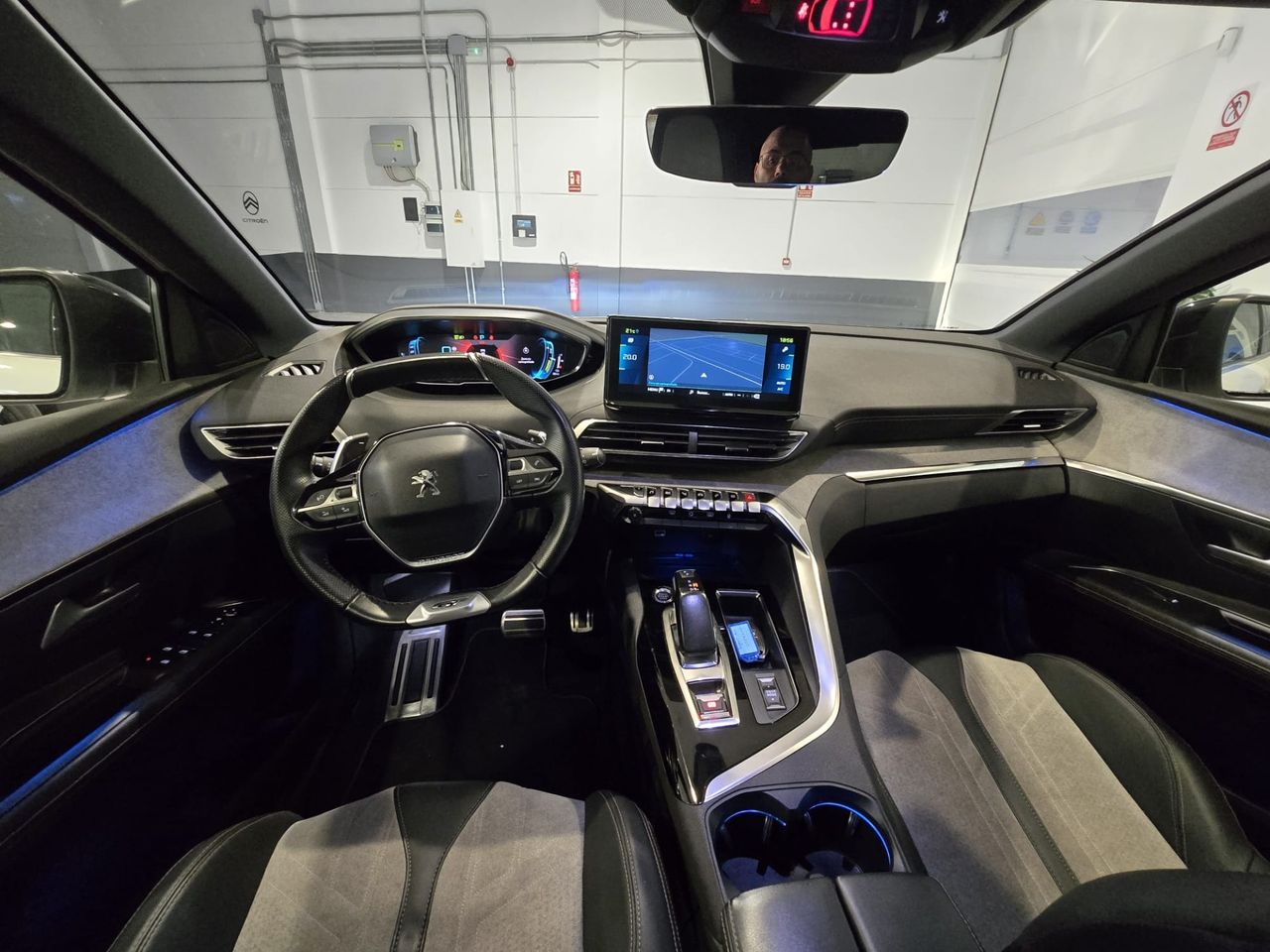 Peugeot 3008 GT Hybrid 225 e-EAT8 - Foto 9
