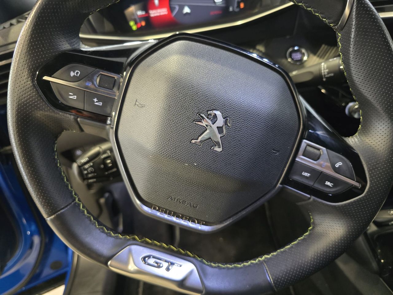 Peugeot 2008 GT PureTech 130 - Foto 17