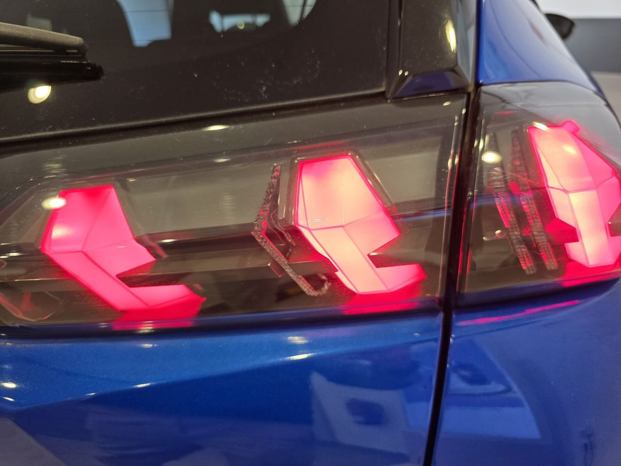 Peugeot 2008 GT PureTech 130 - Foto 21